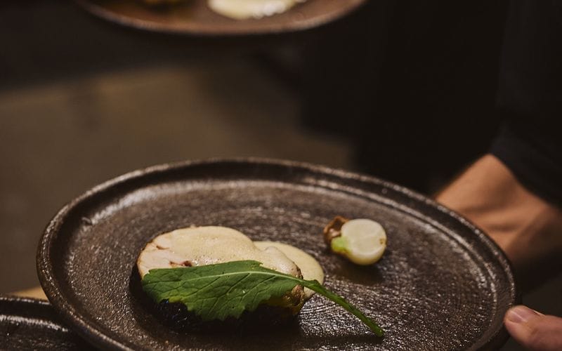 Plat service de saison, à l'Espace Old Mil, restaurant ferme à la table